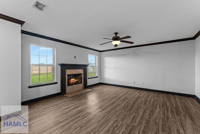 32 Whitaker Way, Midway, GA 31320