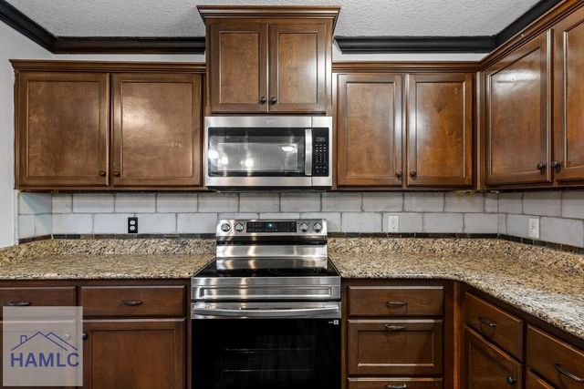32 Whitaker Way, Midway, GA 31320