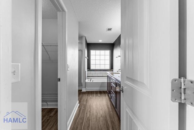32 Whitaker Way, Midway, GA 31320