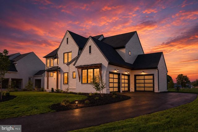 837 WHEATFIELD LN, Lebanon, PA 17042