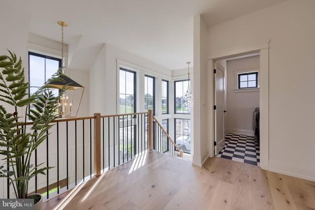 837 WHEATFIELD LN, Lebanon, PA 17042
