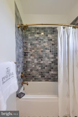 837 WHEATFIELD LN, Lebanon, PA 17042