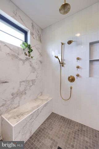837 WHEATFIELD LN, Lebanon, PA 17042