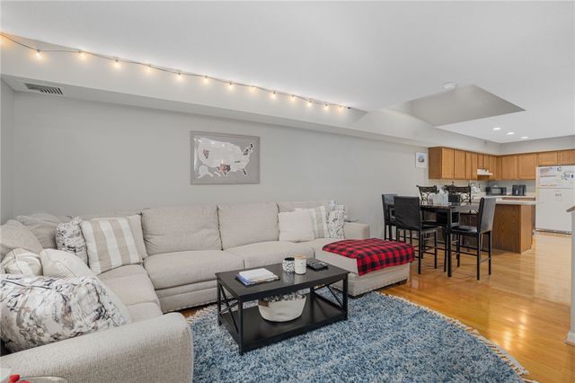3524 West Shore Road 505, Warwick, RI 02886