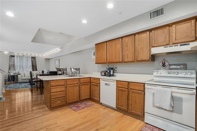 3524 West Shore Road 505, Warwick, RI 02886