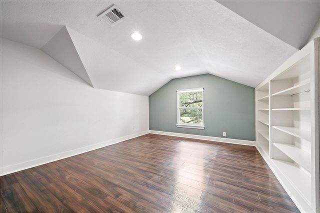 2413 Emancipation Avenue, Houston, TX 77004