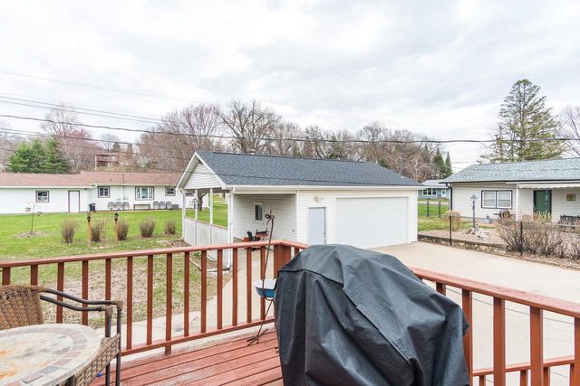 425 Church STREET, Holmen, WI 54636