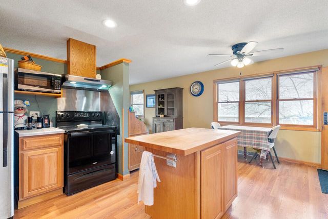 425 Church STREET, Holmen, WI 54636