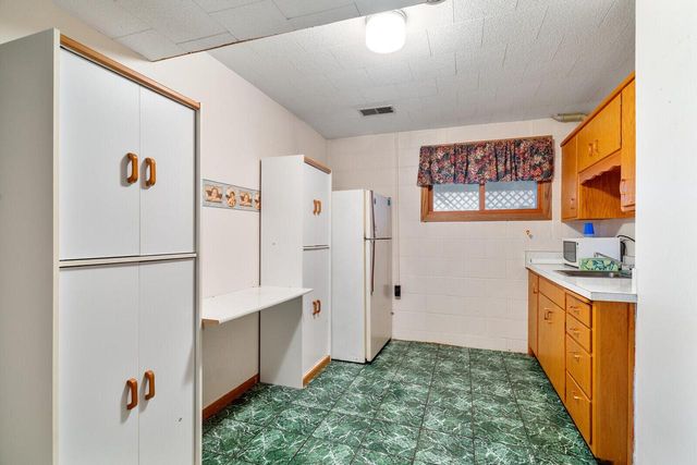 425 Church STREET, Holmen, WI 54636