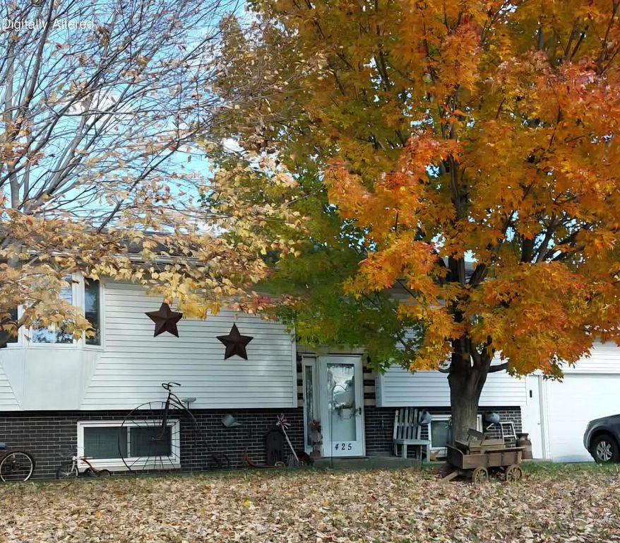 425 Church STREET, Holmen, WI 54636