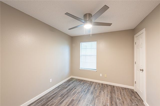 1211 Walnut Place, Elkins, AR 72727