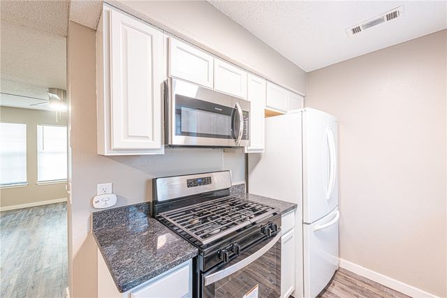 1211 Walnut Place, Elkins, AR 72727