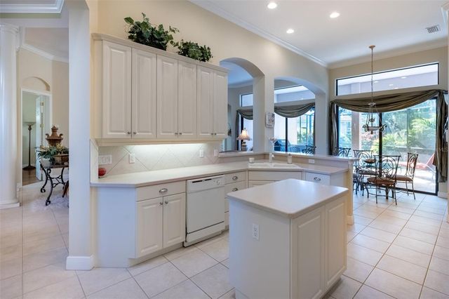 7141 WHITEMARSH CIRCLE, Lakewood Ranch, FL 34202
