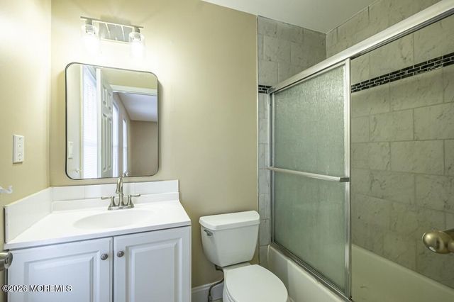 34 Harbor Circle, Freehold, NJ 07728