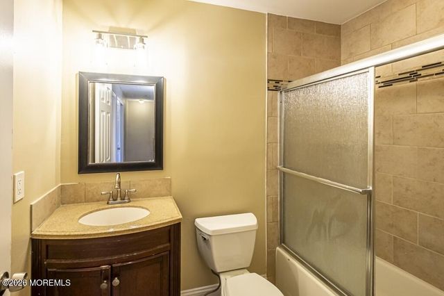 34 Harbor Circle, Freehold, NJ 07728