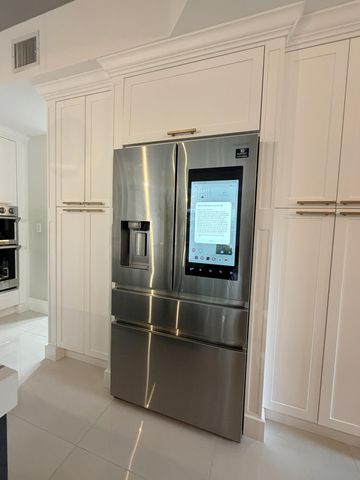 7952 NW 161ST Terrace, Miami Lakes, FL 33016