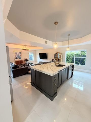 7952 NW 161ST Terrace, Miami Lakes, FL 33016