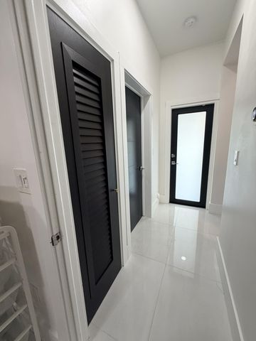 7952 NW 161ST Terrace, Miami Lakes, FL 33016