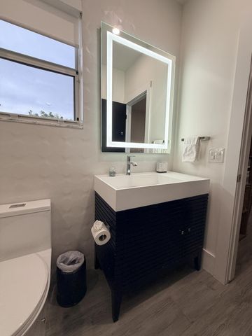 7952 NW 161ST Terrace, Miami Lakes, FL 33016