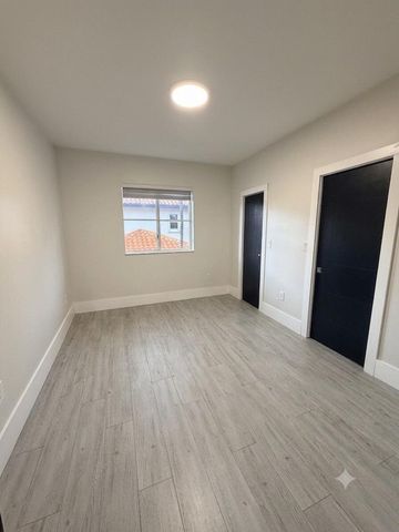 7952 NW 161ST Terrace, Miami Lakes, FL 33016