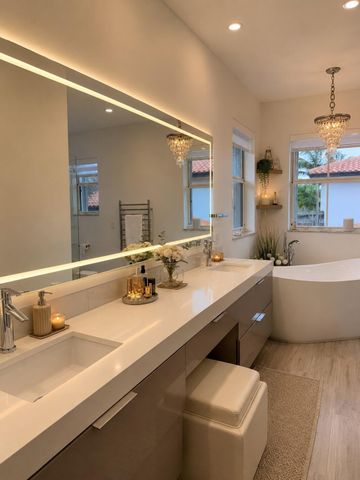 7952 NW 161ST Terrace, Miami Lakes, FL 33016