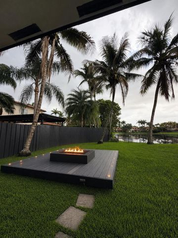 7952 NW 161ST Terrace, Miami Lakes, FL 33016