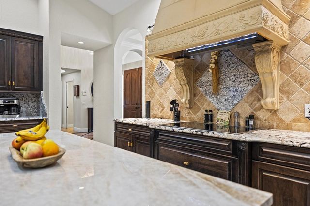 1482 KINGSDOWN DRIVE, Sarasota, FL 34240