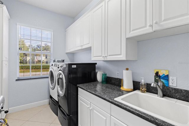 1482 KINGSDOWN DRIVE, Sarasota, FL 34240