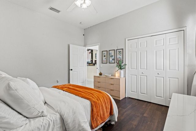 1482 KINGSDOWN DRIVE, Sarasota, FL 34240