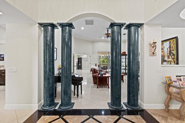 1482 KINGSDOWN DRIVE, Sarasota, FL 34240