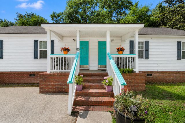7625 E Oakridge Circle A & B, North Charleston, SC 29420