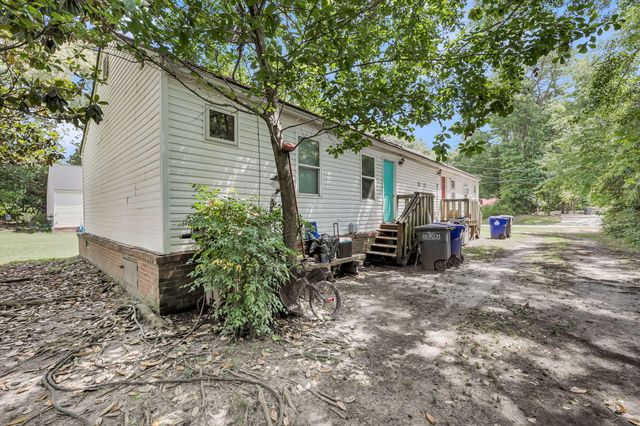 7625 E Oakridge Circle A & B, North Charleston, SC 29420