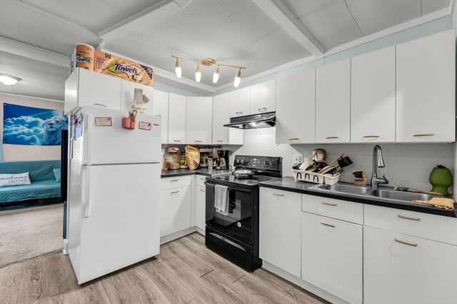 7625 E Oakridge Circle A & B, North Charleston, SC 29420