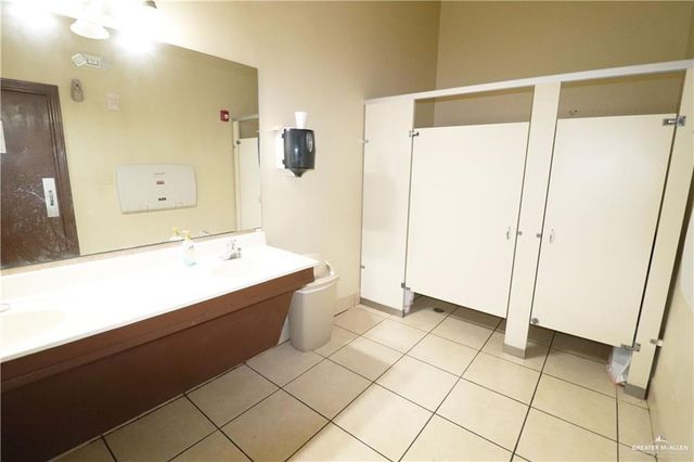 805 E Ferguson Avenue, Pharr, TX 78577