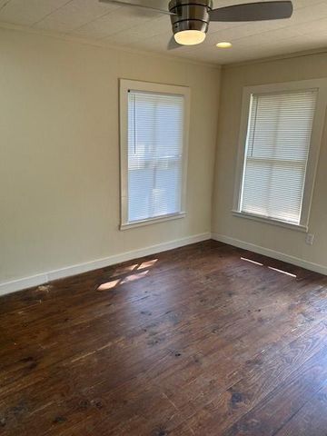 4409 Sinclair Ave B, Austin, TX 78756