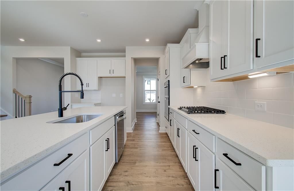 Image 7 of property listing at 4835 Montane Street, Cumming, GA 30028