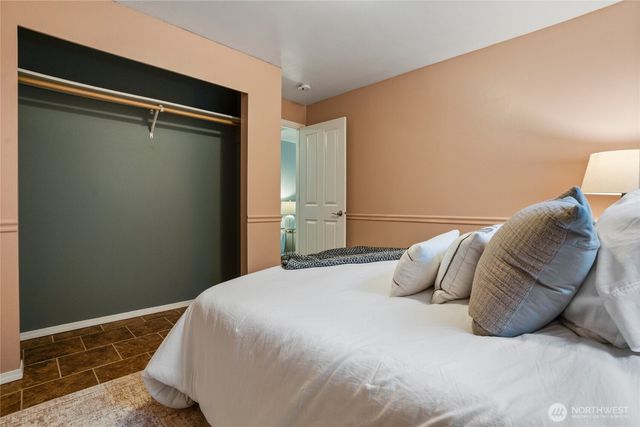 4201 Robinson Road NE, Bremerton, WA 98310