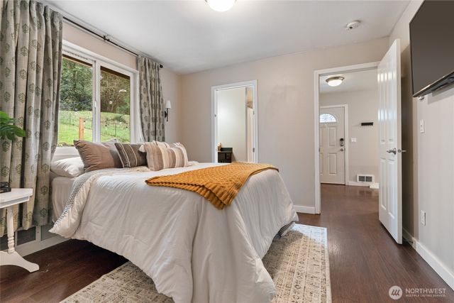 4201 Robinson Road NE, Bremerton, WA 98310