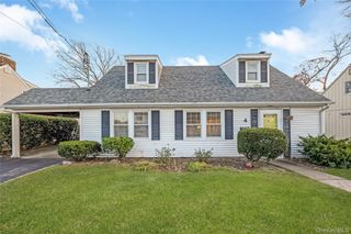 4 Florida Avenue, Copiague, NY 11726