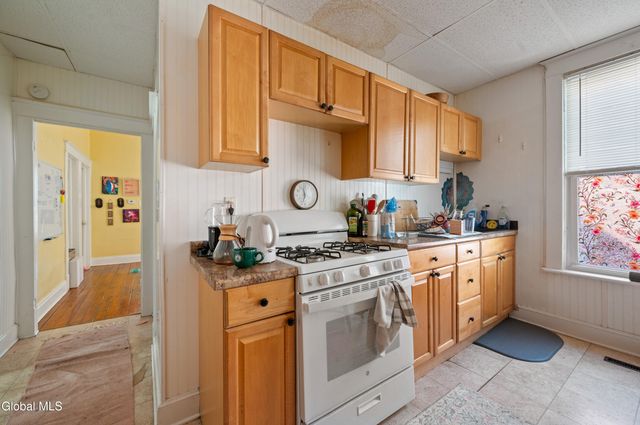 1105 Hutton Street, Troy, NY 12180