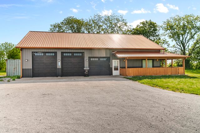 8957 W Farm Road 194, Republic, MO 65738