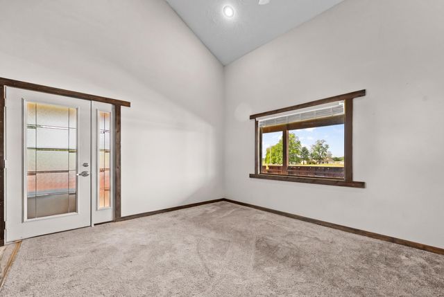8957 W Farm Road 194, Republic, MO 65738