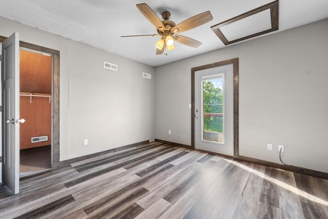 8957 W Farm Road 194, Republic, MO 65738
