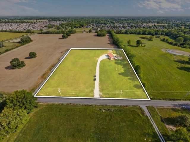 8957 W Farm Road 194, Republic, MO 65738