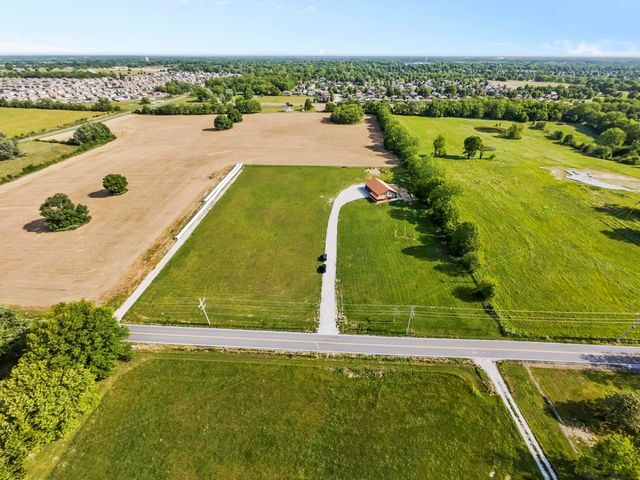 8957 W Farm Road 194, Republic, MO 65738