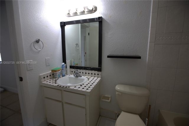 6475 SW 129th Ave, Miami, FL 33183