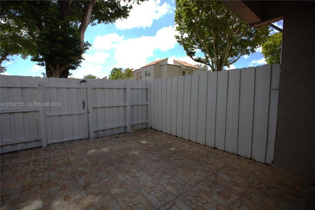 6475 SW 129th Ave, Miami, FL 33183