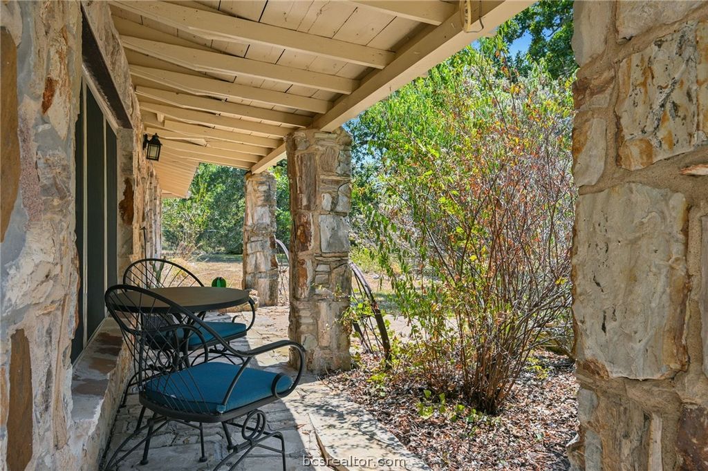 6422 Minter Spring Road, College Station, TX 77845 — photo 4