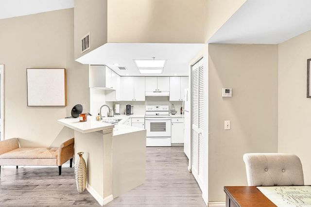 2131 SE 10th Avenue 1117, Fort Lauderdale, FL 33316