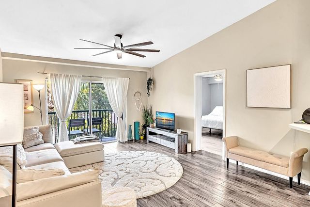 2131 SE 10th Avenue 1117, Fort Lauderdale, FL 33316